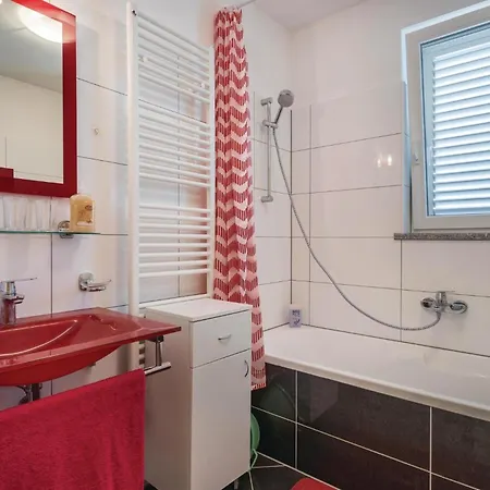 Amazing In With Wifi Apartment