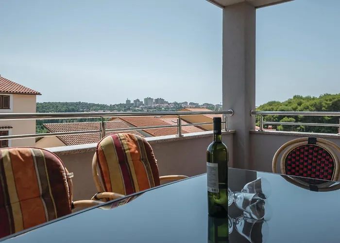 Amazing In With Wifi פולה