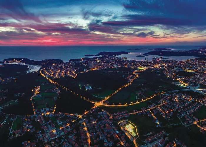 דירה Amazing In With Wifi פולה