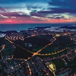 Апартаменты Amazing In With Wifi Пула